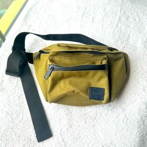 Herschel cordura nylon hip bag in dark green